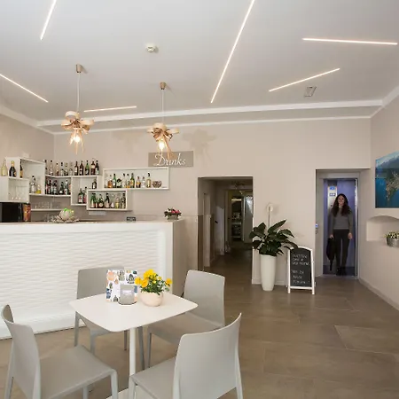 Pesce D'oro فندق فيربانيا