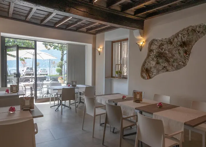 호텔 Pesce D'oro 베르바니아